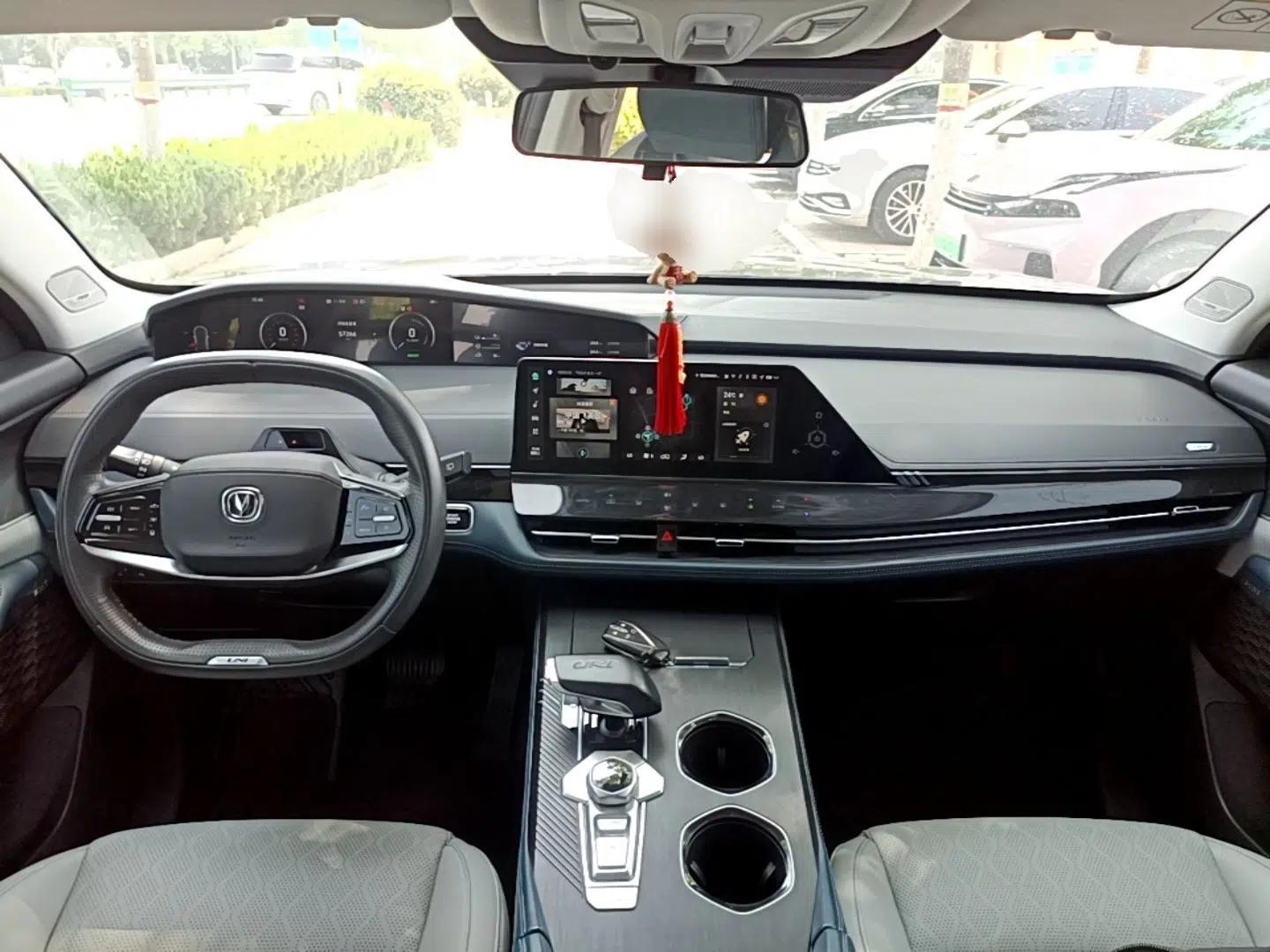 CHANGAN UNI-K iDD 2022 Blue Whale iDD 130km 1.5T Prestige Model — миниатюра 12