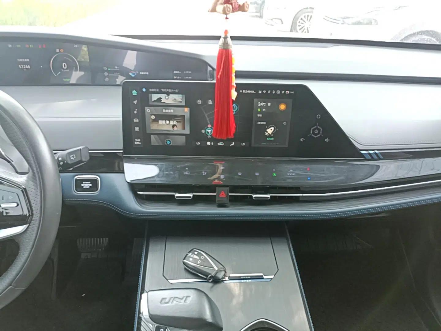 CHANGAN UNI-K iDD 2022 Blue Whale iDD 130km 1.5T Prestige Model — миниатюра 15