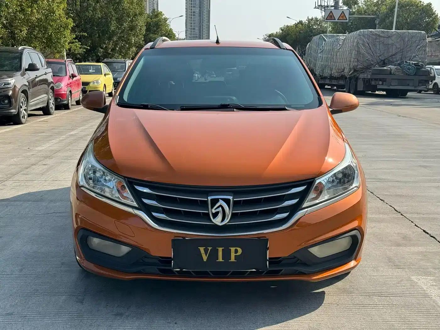 Baojun 310 2017 1.5L Automatic Fashion Edition — миниатюра 2