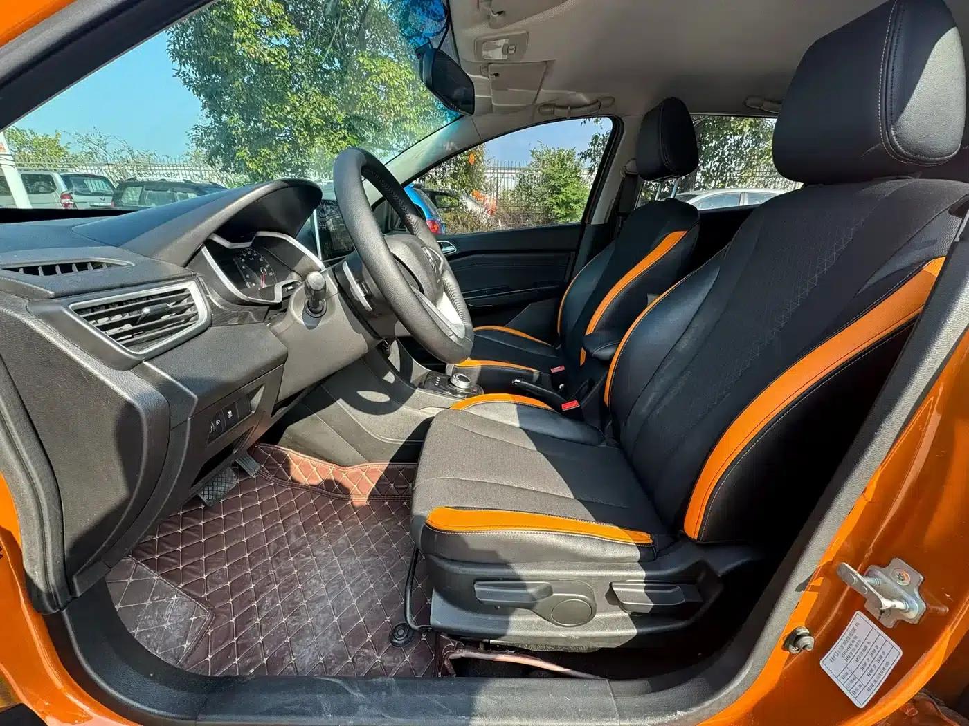 Baojun 310 2017 1.5L Automatic Fashion Edition — миниатюра 3