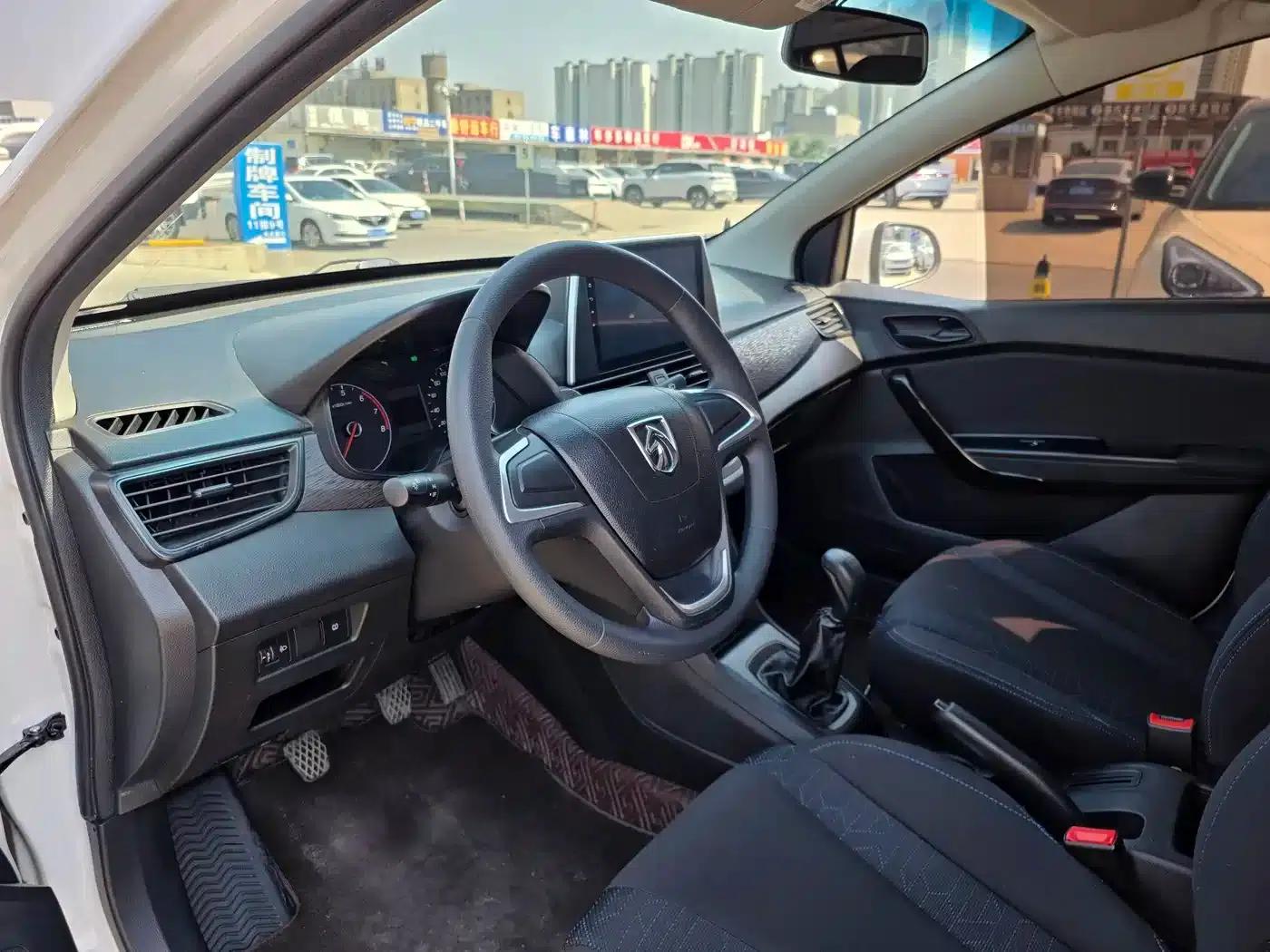 Baojun 310 2020 1.2L Manual Value Edition — миниатюра 7