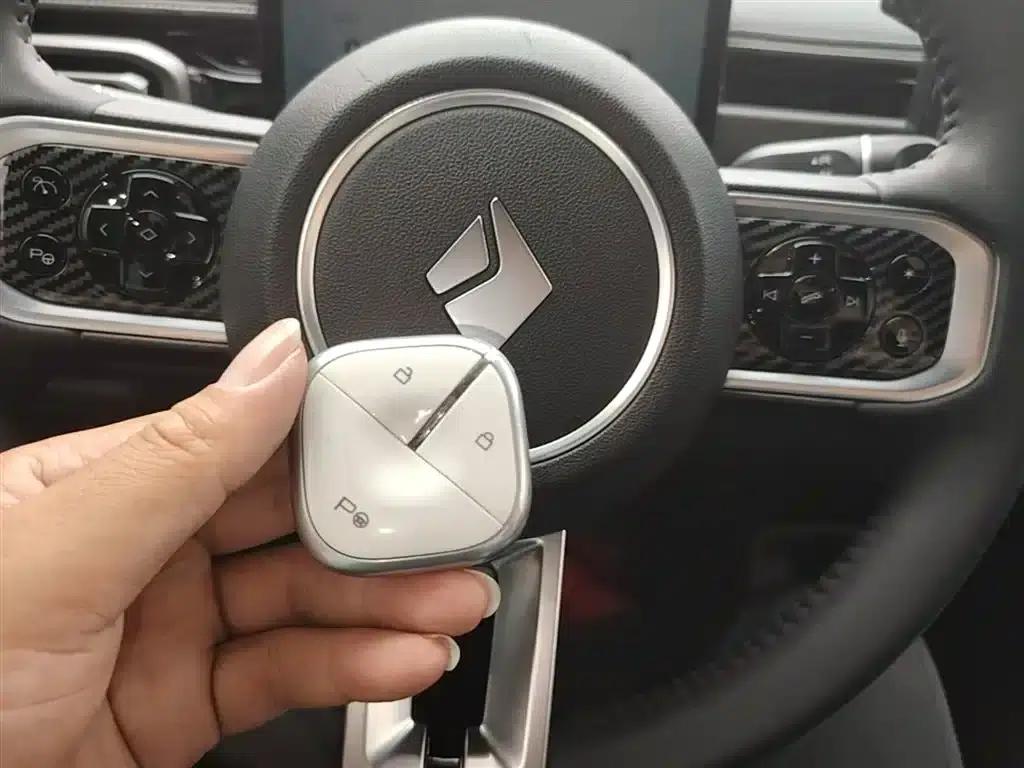 Baojun Yueye Plus 2024 Smart Supreme Edition 4-seater — миниатюра 9