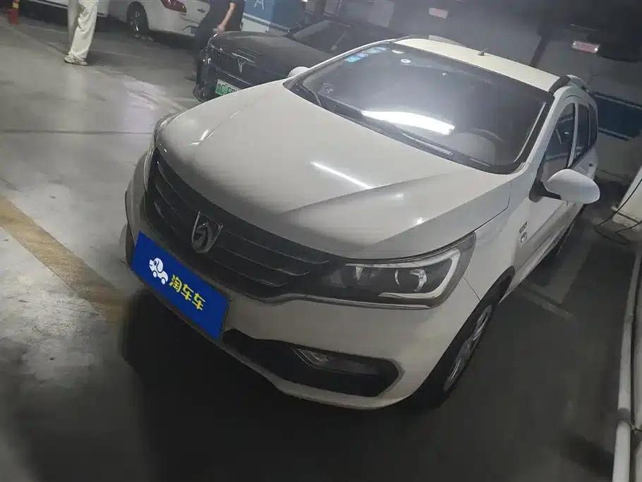 Baojun 310W 2017 1.5L Manual Comfort Model (National V Emission Standard) — миниатюра 1