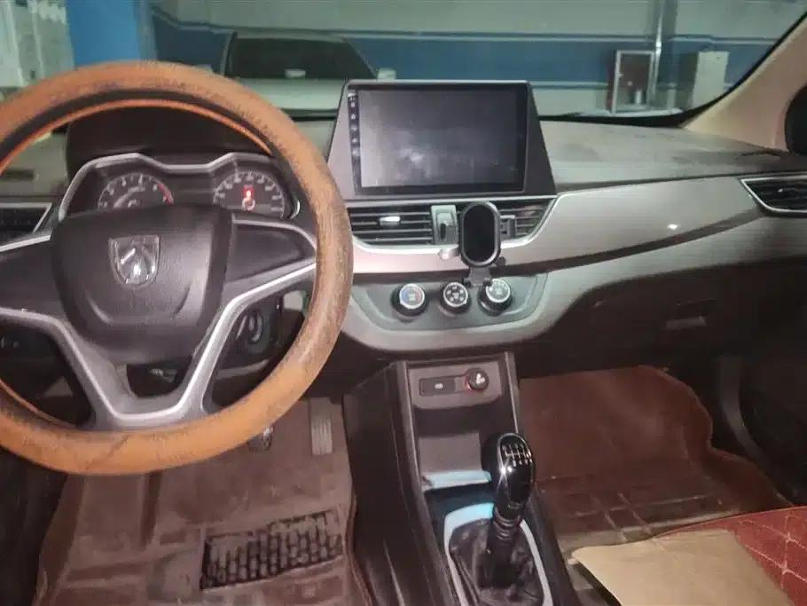 Baojun 310W 2017 1.5L Manual Comfort Model (National V Emission Standard) — миниатюра 12