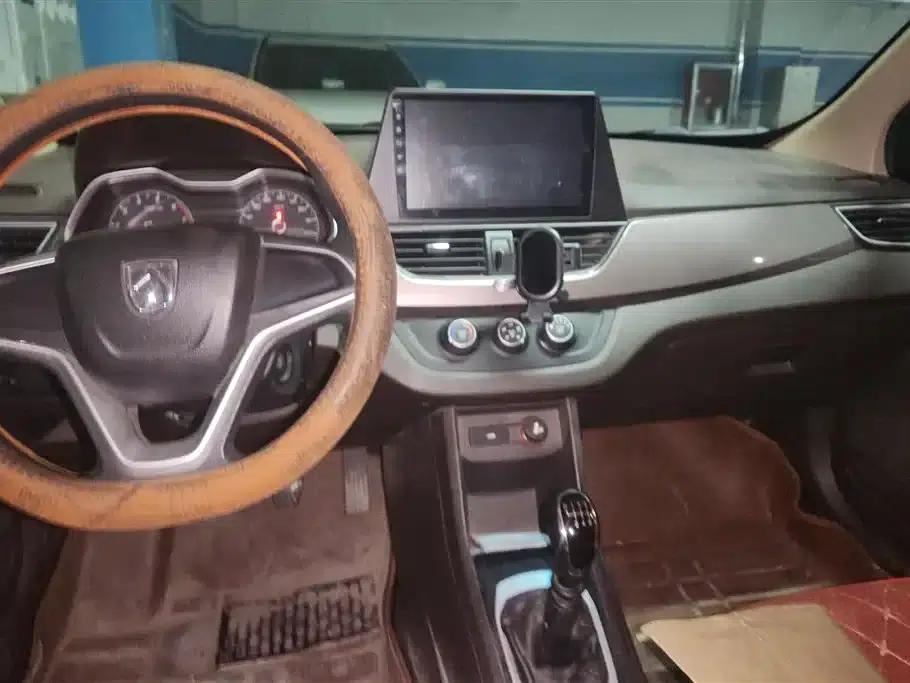 Baojun 310W 2017 1.5L Manual Comfort Model (National V Emission Standard) — миниатюра 13
