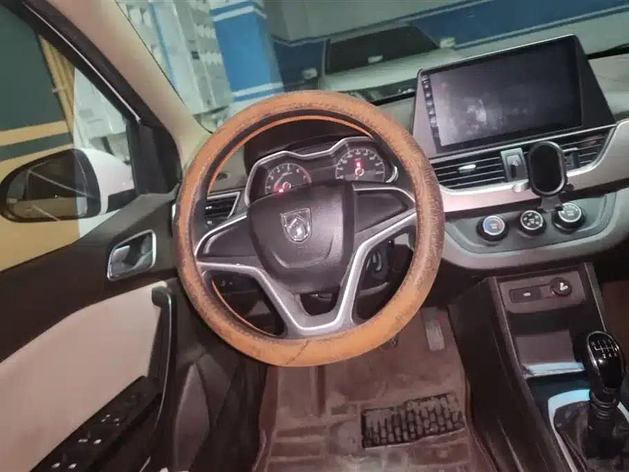 Baojun 310W 2017 1.5L Manual Comfort Model (National V Emission Standard) — миниатюра 15