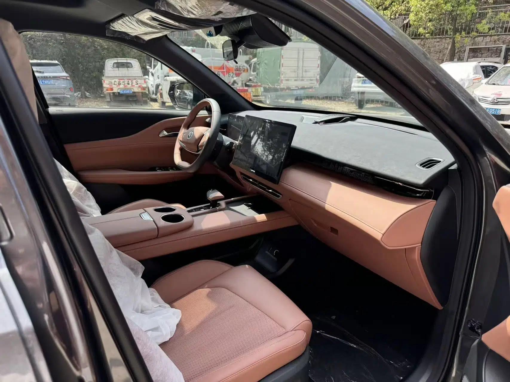 CHANGAN UNI-Z 2025 1.5T Premium Edition — миниатюра 19