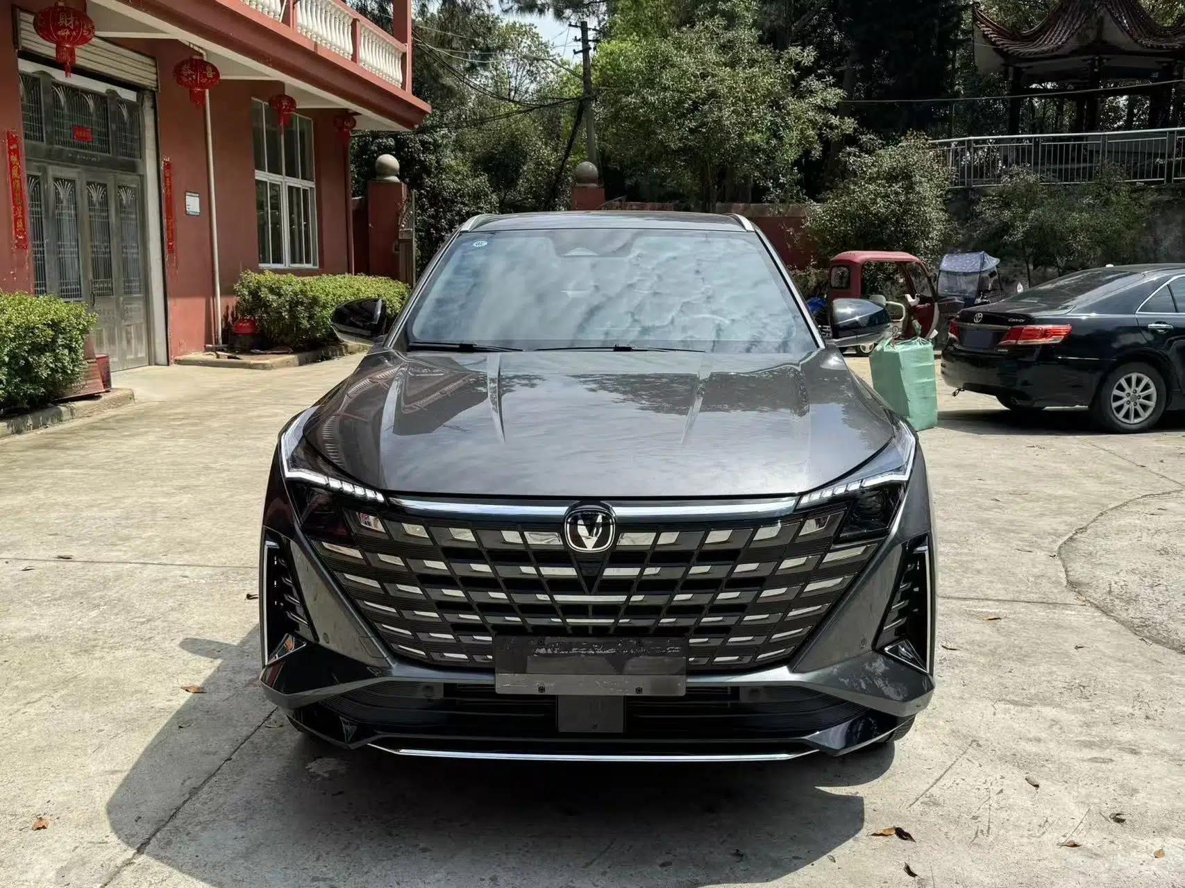 CHANGAN UNI-Z 2025 1.5T Premium Edition — миниатюра 3