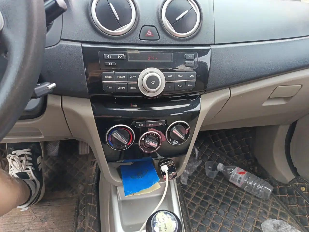 CHANGAN Alsvin V3 2015 1.4L Manual Meiruan Model China V Standard — миниатюра 14