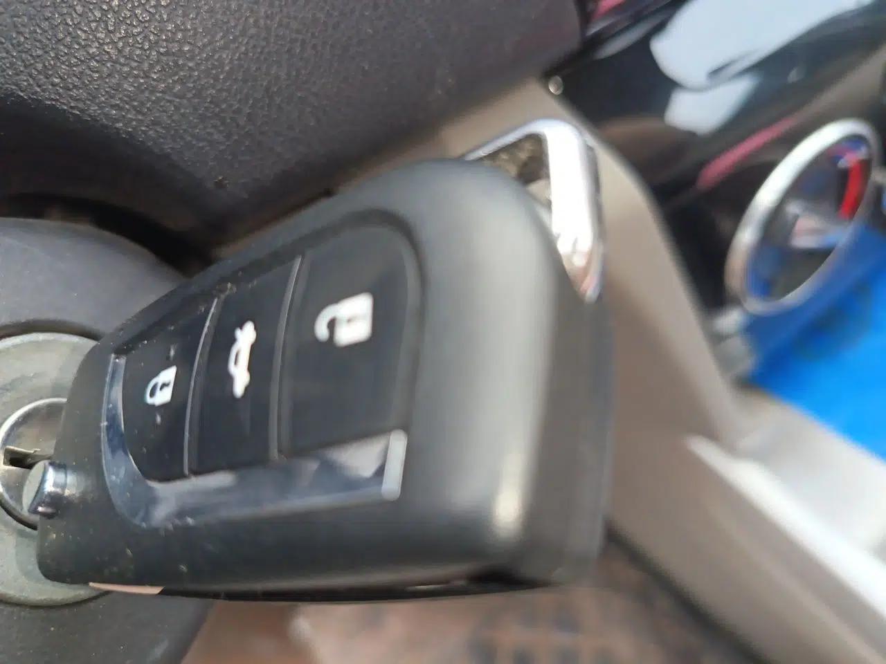 CHANGAN Alsvin V3 2015 1.4L Manual Meiruan Model China V Standard — миниатюра 9