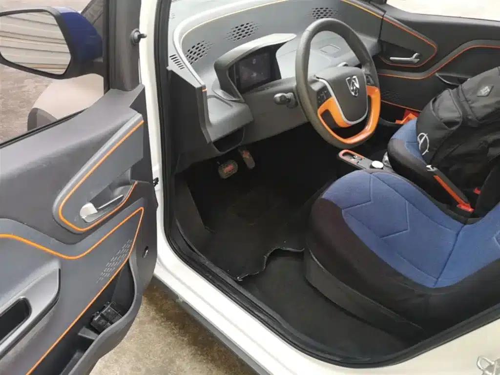 Baojun E100 2019 Model 250KM Smart Edition — миниатюра 16