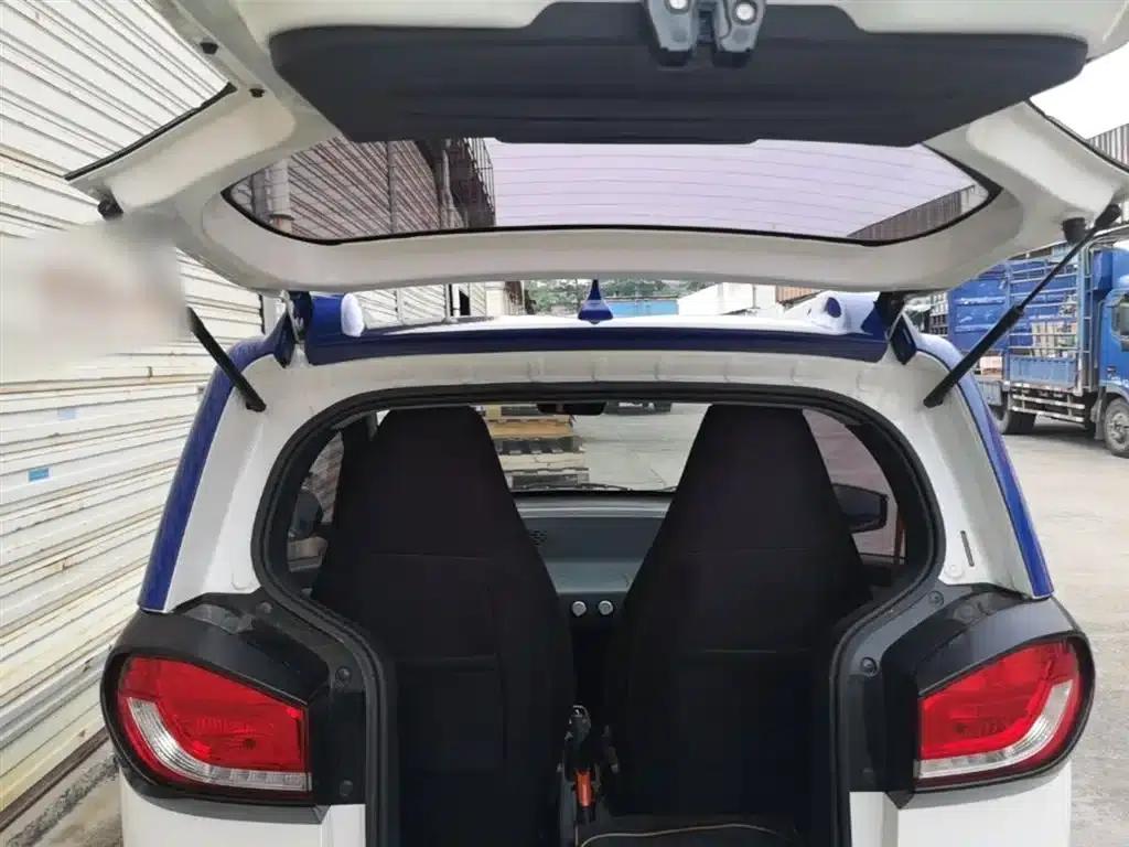 Baojun E100 2019 Model 250KM Smart Edition — миниатюра 19