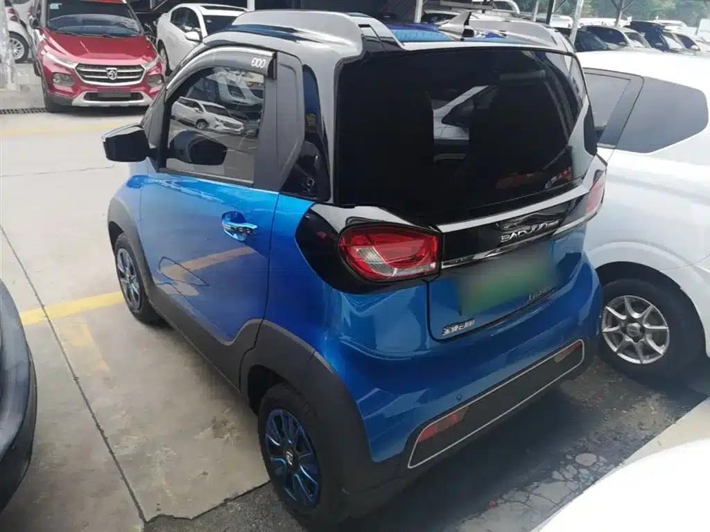 Baojun E100 2019 Model 250KM Smart Edition — миниатюра 5