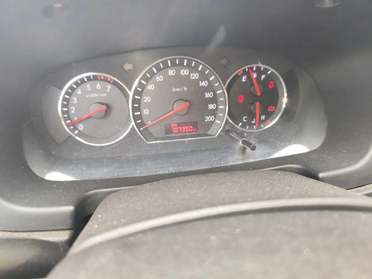 CHANGAN Alsvin 2012 Sedan 1.5L Manual Comfort Model — миниатюра 13