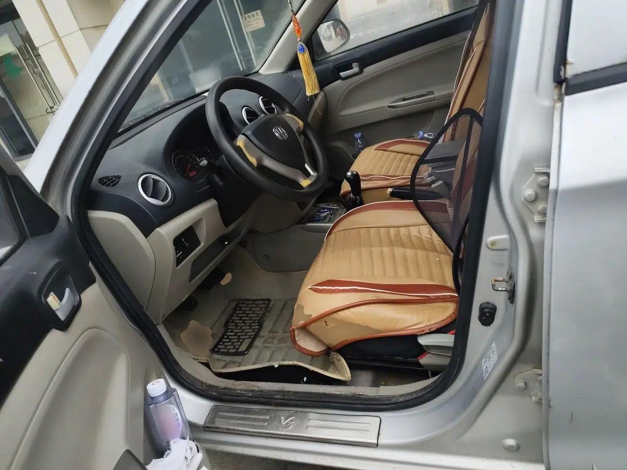 CHANGAN Alsvin 2012 Sedan 1.5L Manual Comfort Model — миниатюра 16