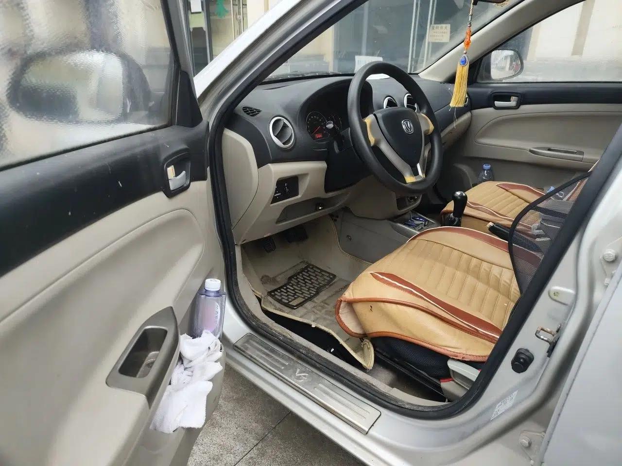 CHANGAN Alsvin 2012 Sedan 1.5L Manual Comfort Model — миниатюра 17