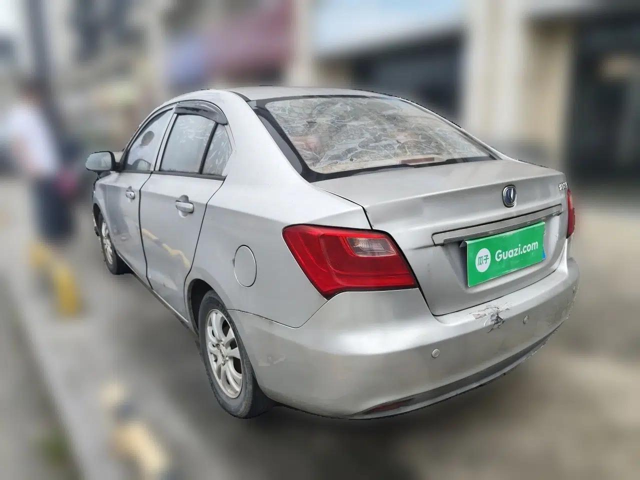 CHANGAN Alsvin 2012 Sedan 1.5L Manual Comfort Model — миниатюра 4
