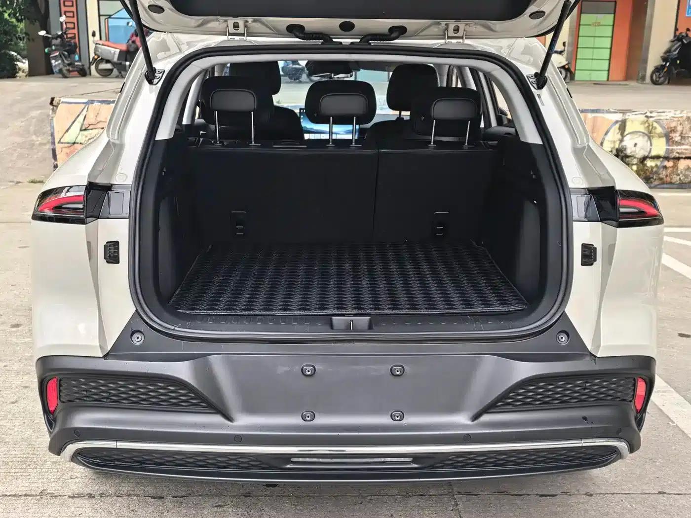 Baojun Yunhai 2024 500km Pure Electric Version — миниатюра 17