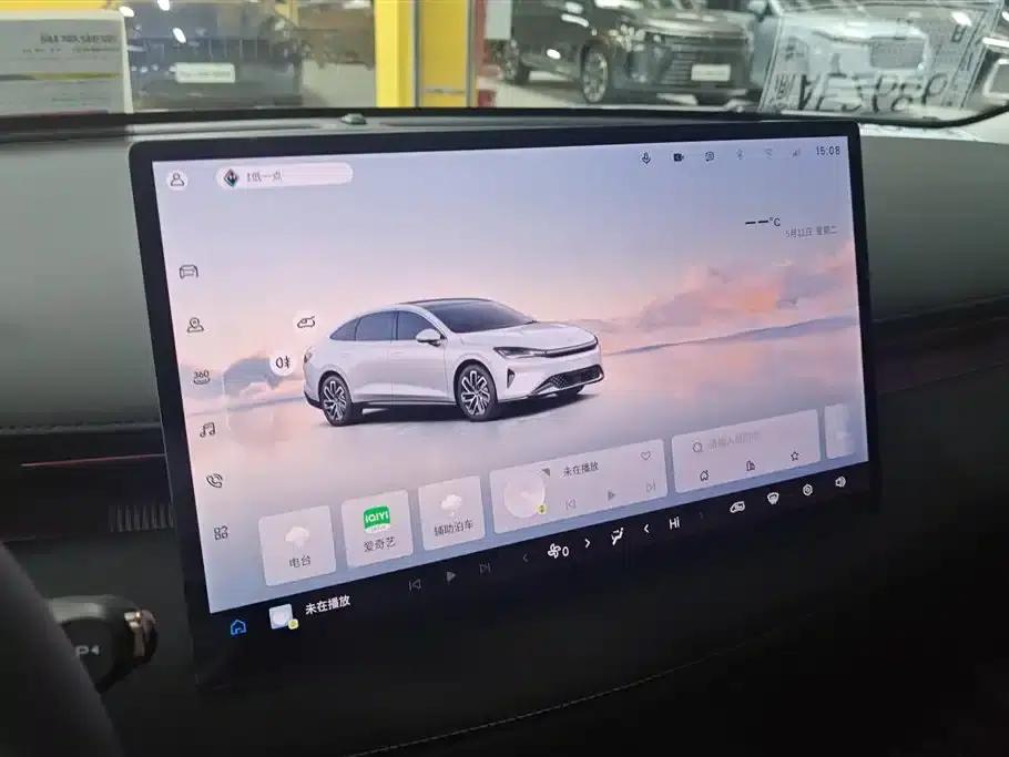 Baojun Enjoy 2025 Plug-in Hybrid 140km/h Special Edition — миниатюра 13