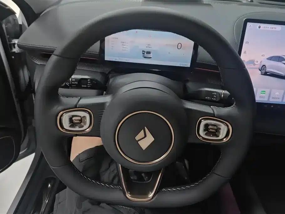 Baojun Enjoy 2025 Plug-in Hybrid 140km/h Special Edition — миниатюра 15