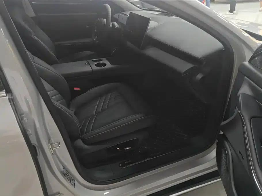 Baojun Enjoy 2025 Plug-in Hybrid 140km/h Special Edition — миниатюра 8
