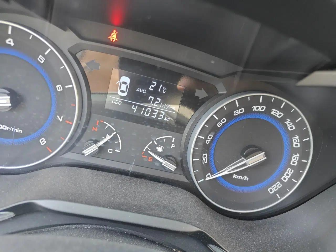 CHANGAN Alsvin V7 2016 1.6L Manual LeShang Model China V Standard — миниатюра 13