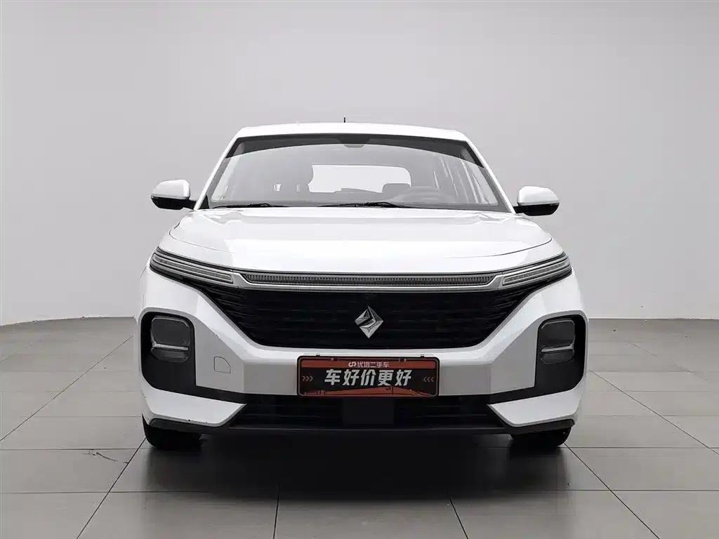 Baojun RC-5 2020 RC-5W 1.5L Manual Smart Elite Edition — миниатюра 3