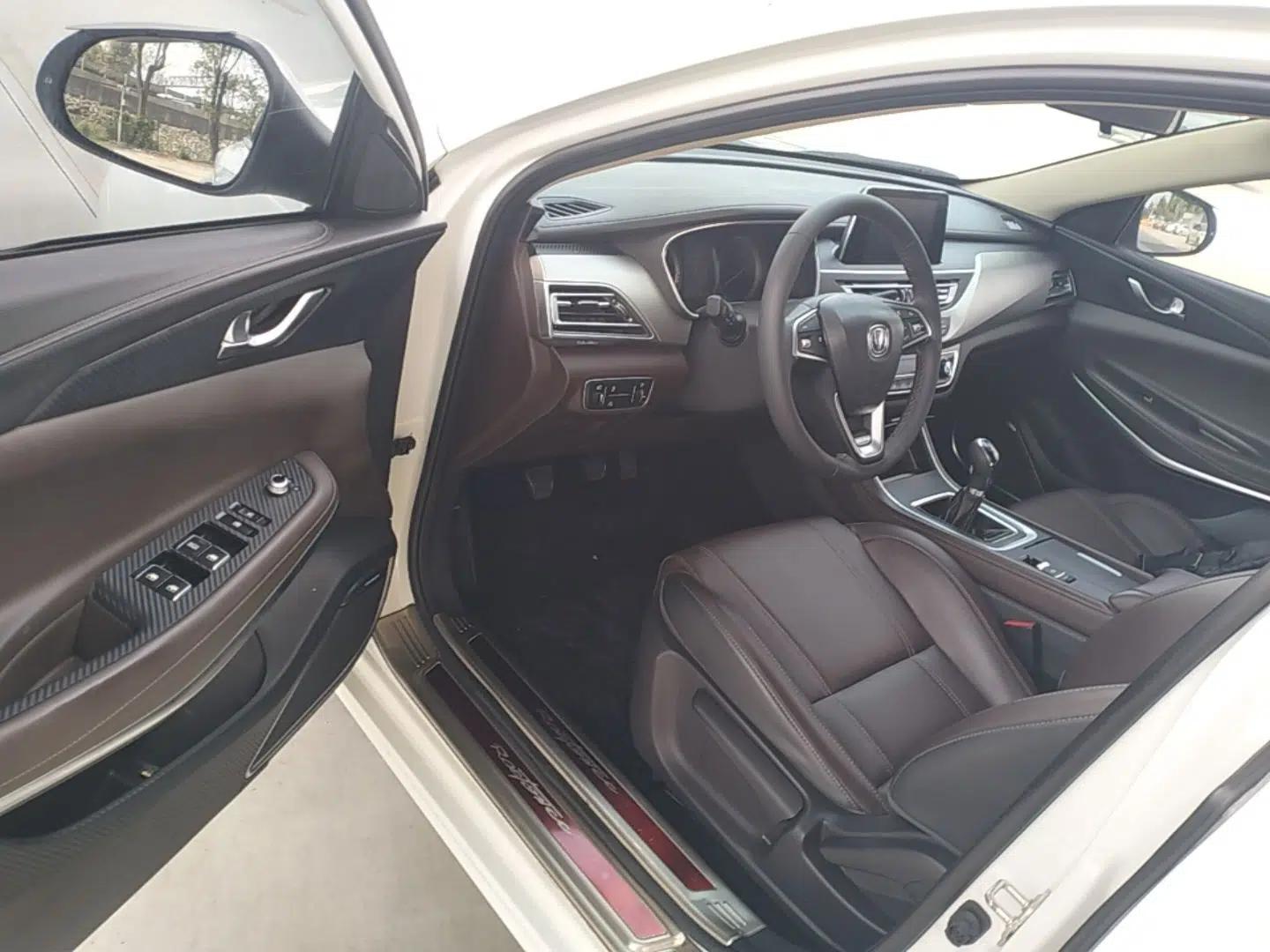 CHANGAN Raeton CC 2018 1.5T Manual Elegant Model China V Standard — миниатюра 19