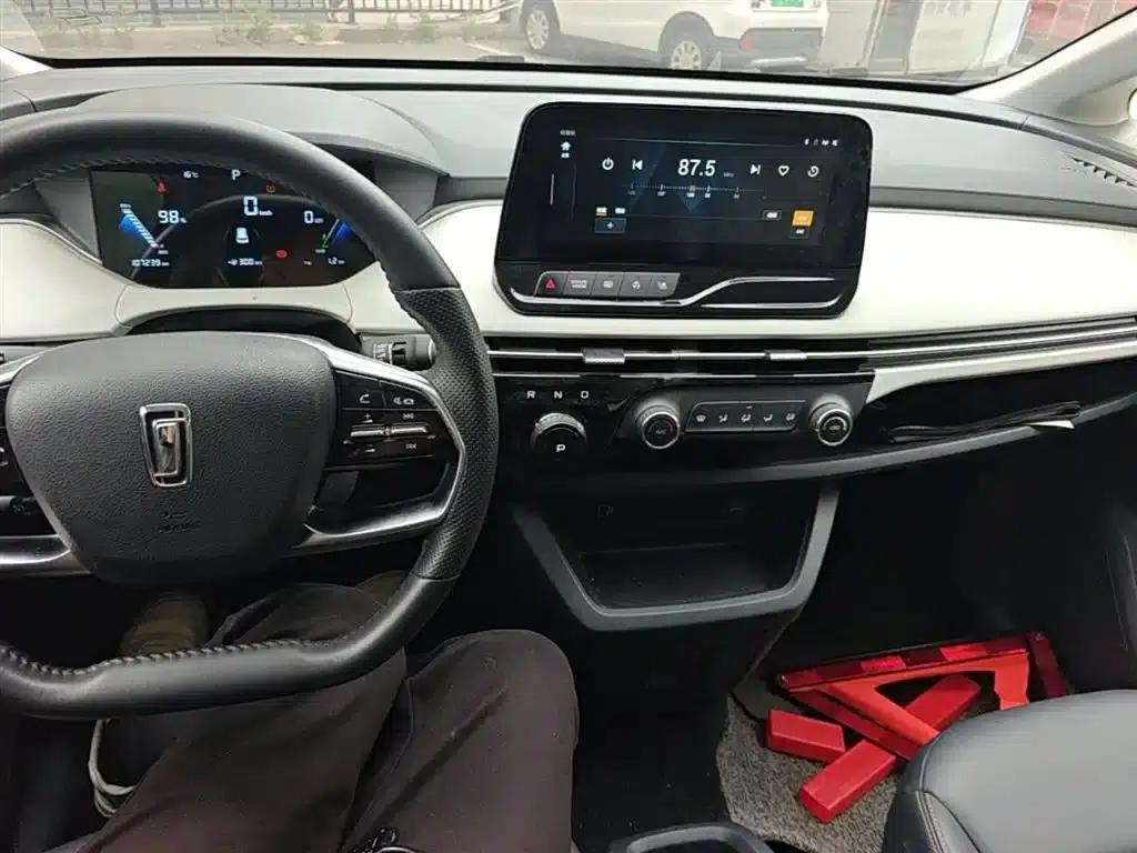 Bestune NAT 2024 PRO Enjoy Edition 425km — миниатюра 10