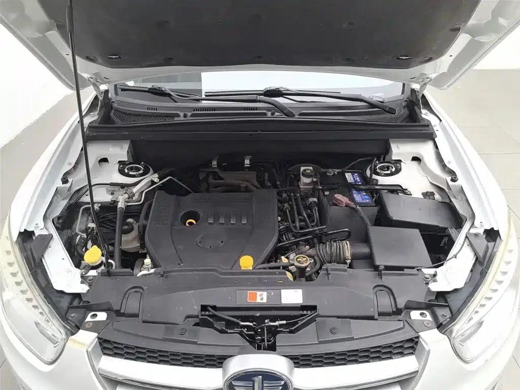 Besturn X80 2013 2.0L Manual Deluxe Edition — миниатюра 6