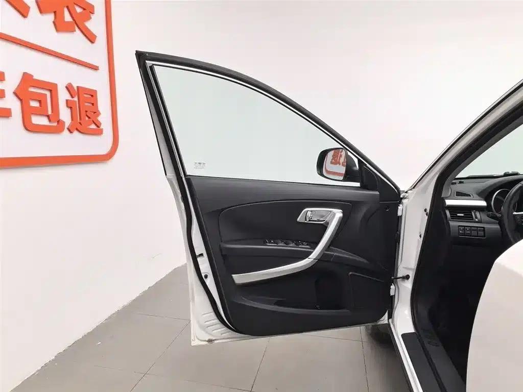 Besturn X80 2013 2.0L Manual Deluxe Edition — миниатюра 8