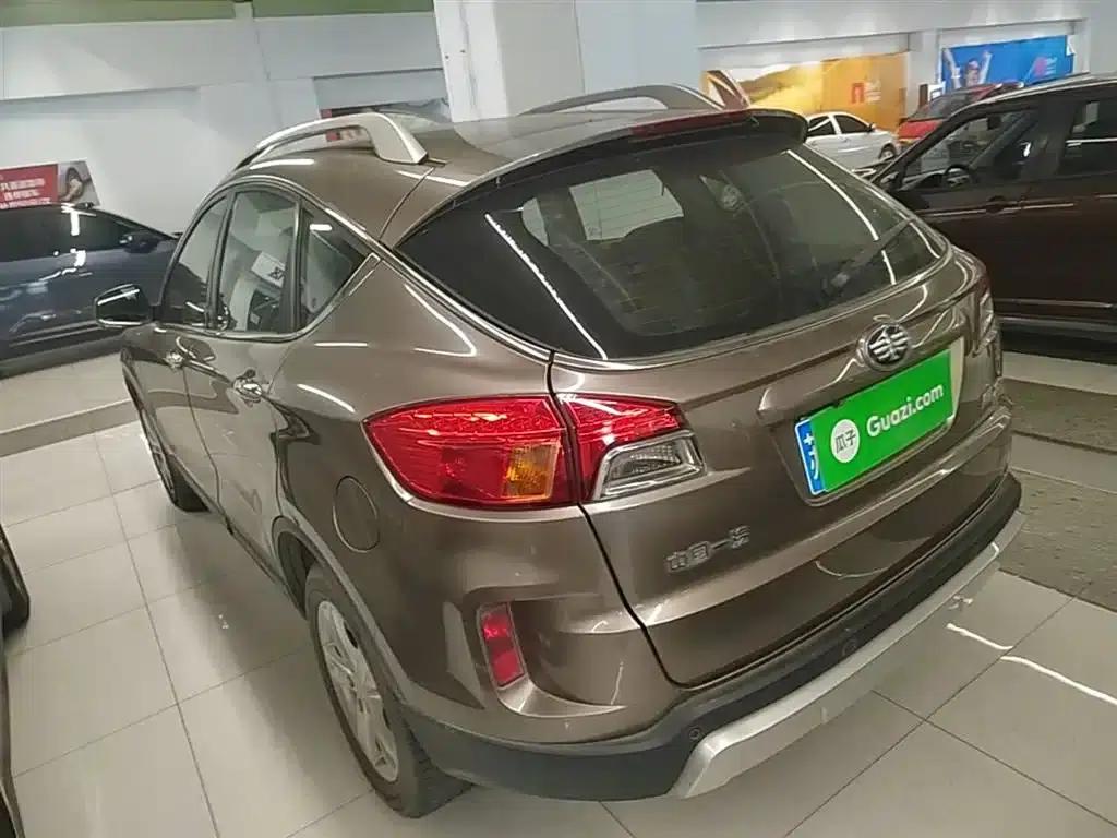 Besturn X80 2016 2.0L Automatic Comfort Model — миниатюра 5