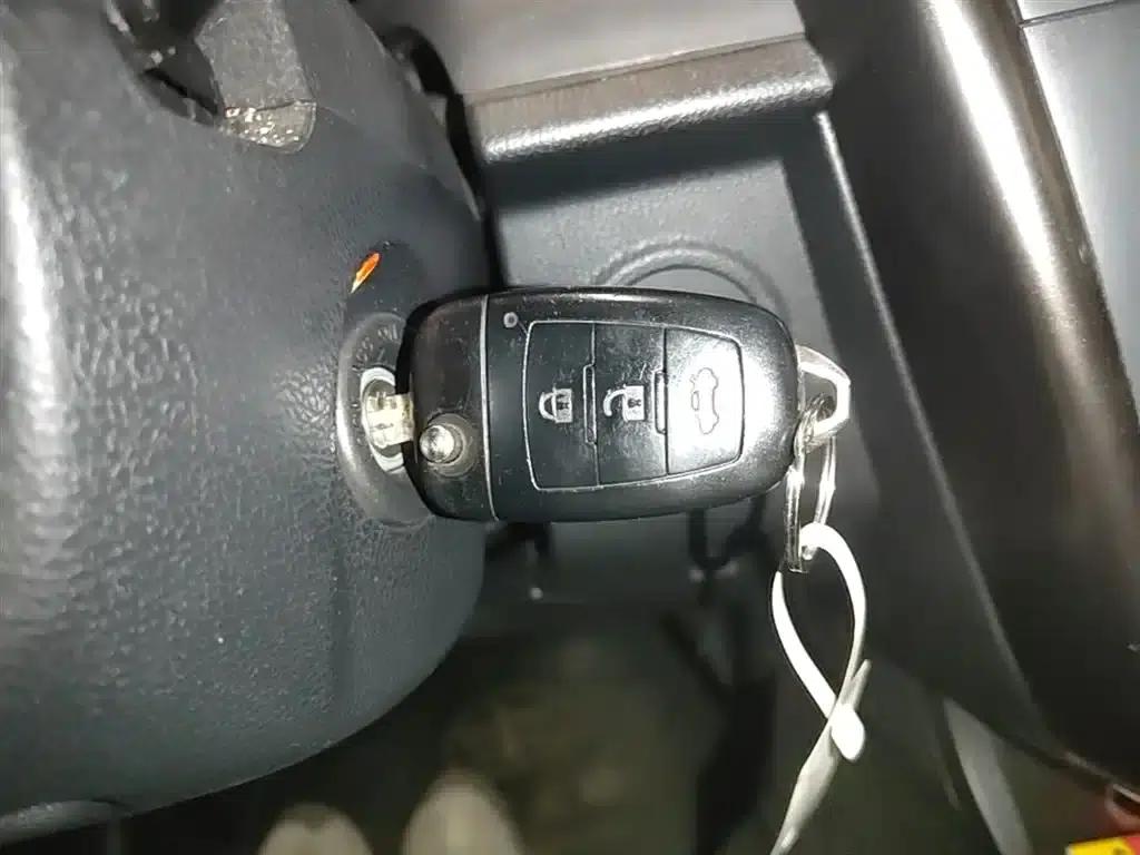 Besturn X80 2016 2.0L Automatic Comfort Model — миниатюра 9