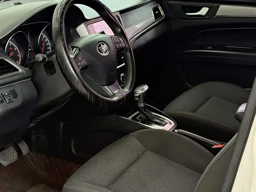 Besturn B30 2016 1.6L Automatic Luxury Edition — миниатюра 4