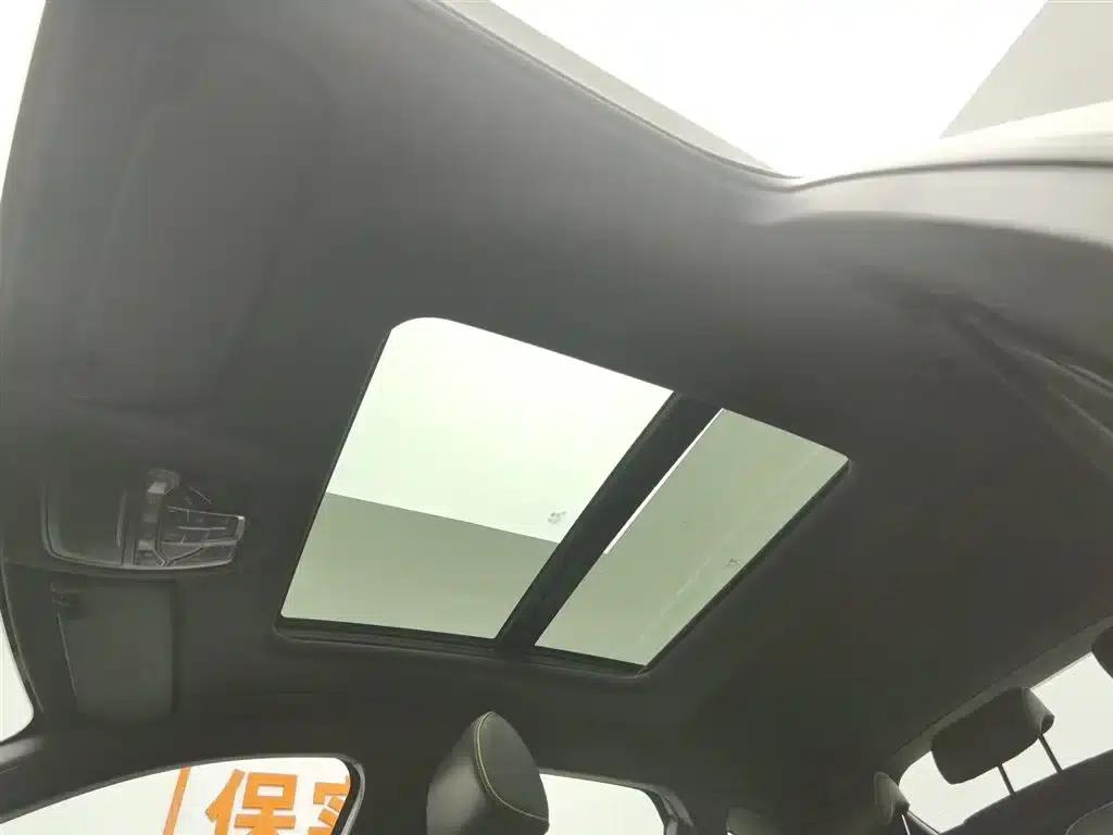 Bestune B70S 2022 1.5T Smart and Trendy Commander — миниатюра 14