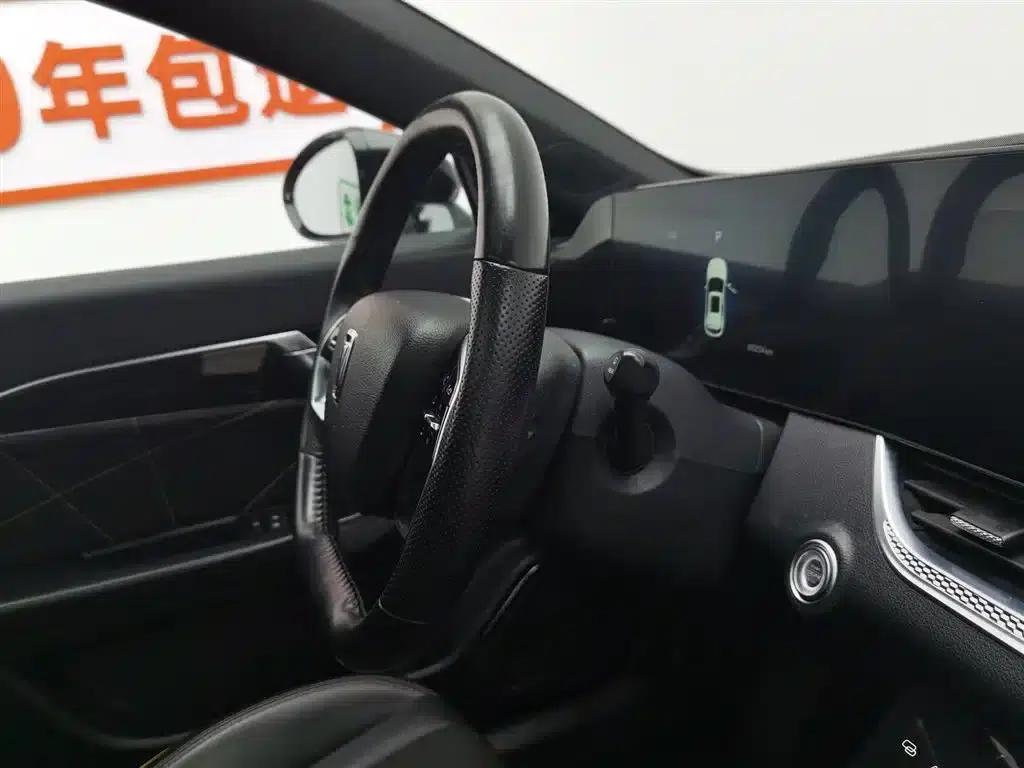Bestune B70S 2022 1.5T Smart and Trendy Commander — миниатюра 22