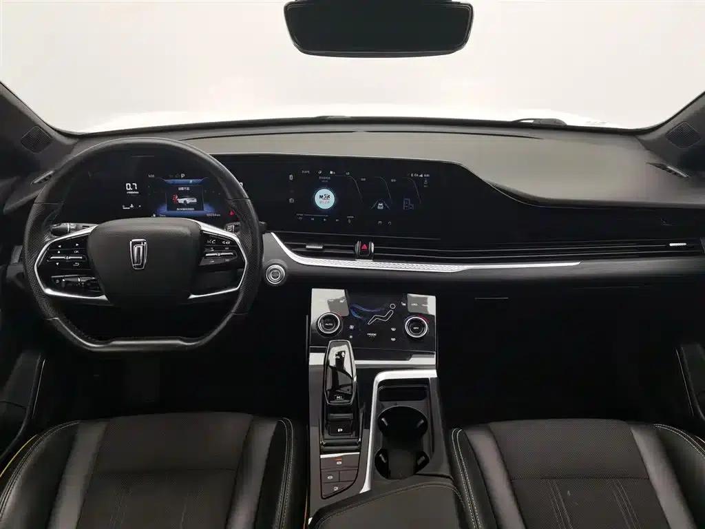 Bestune B70S 2022 1.5T Smart and Trendy Commander — миниатюра 5