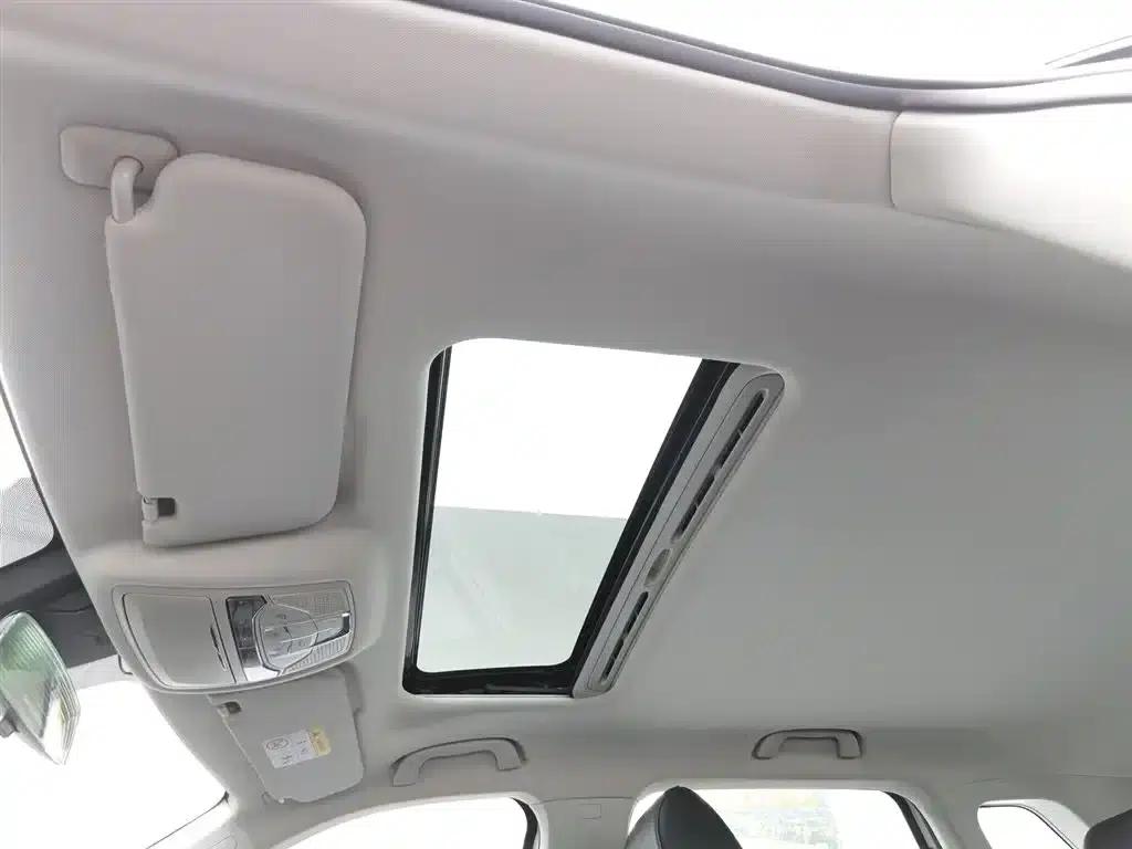 Bestune T55 2022 1.5T Automatic Leap Forward Edition — миниатюра 14