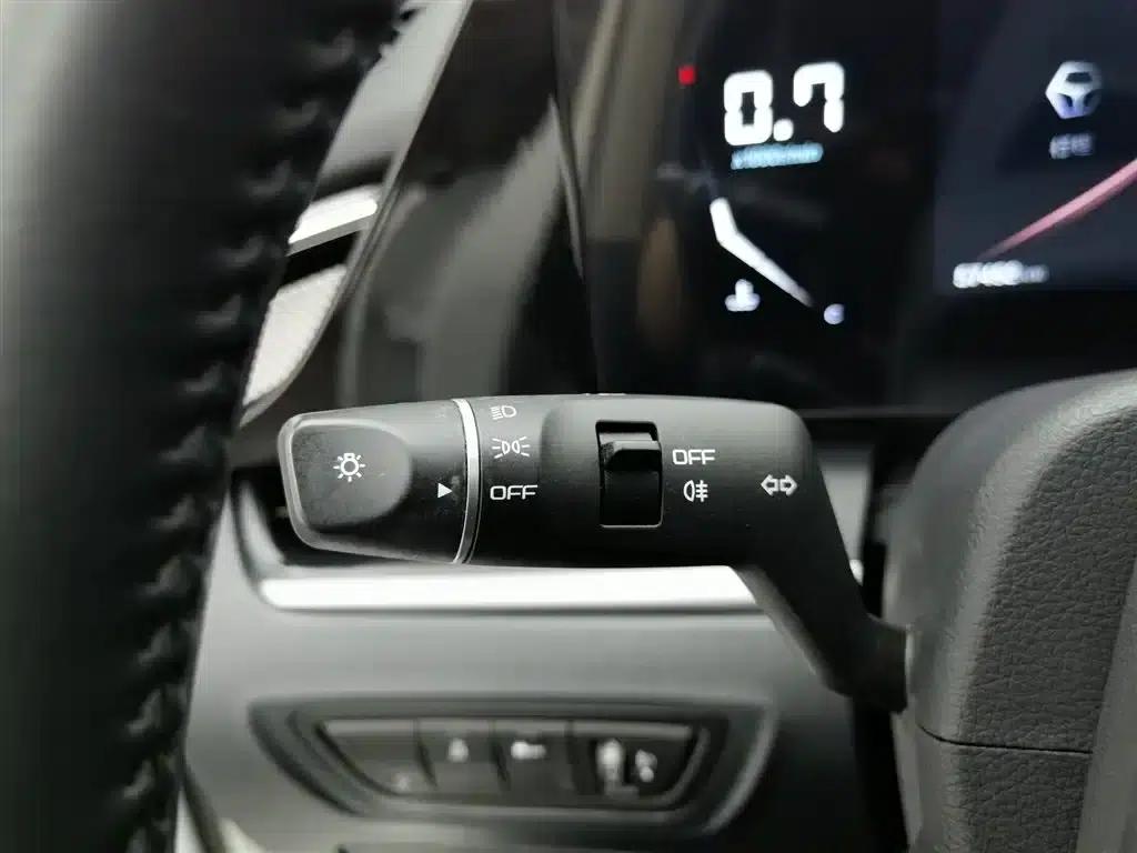 Bestune T55 2022 1.5T Automatic Leap Forward Edition — миниатюра 21
