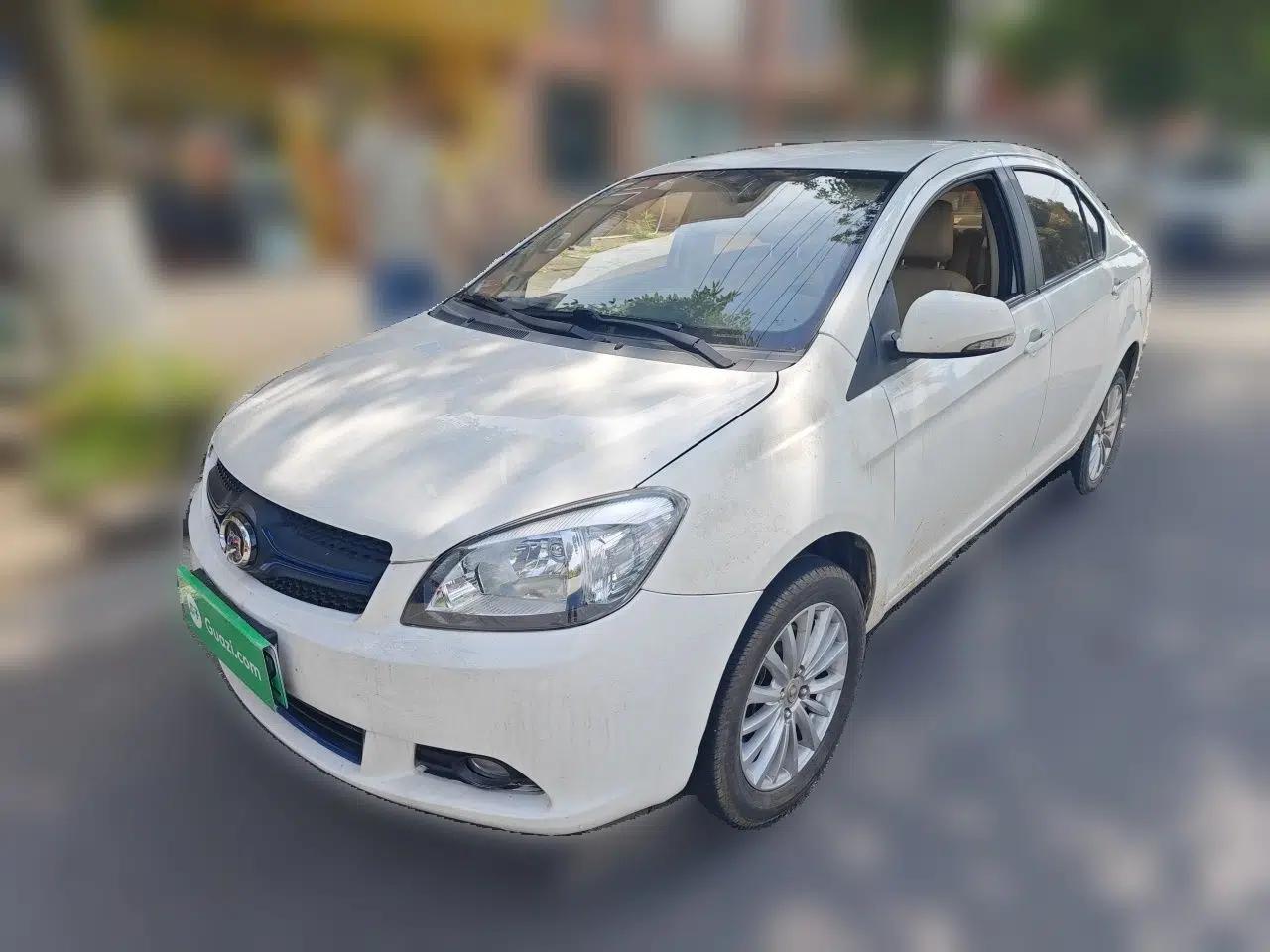 Great Wall C30 New Energy 2017 EV Luxury Model — миниатюра 1