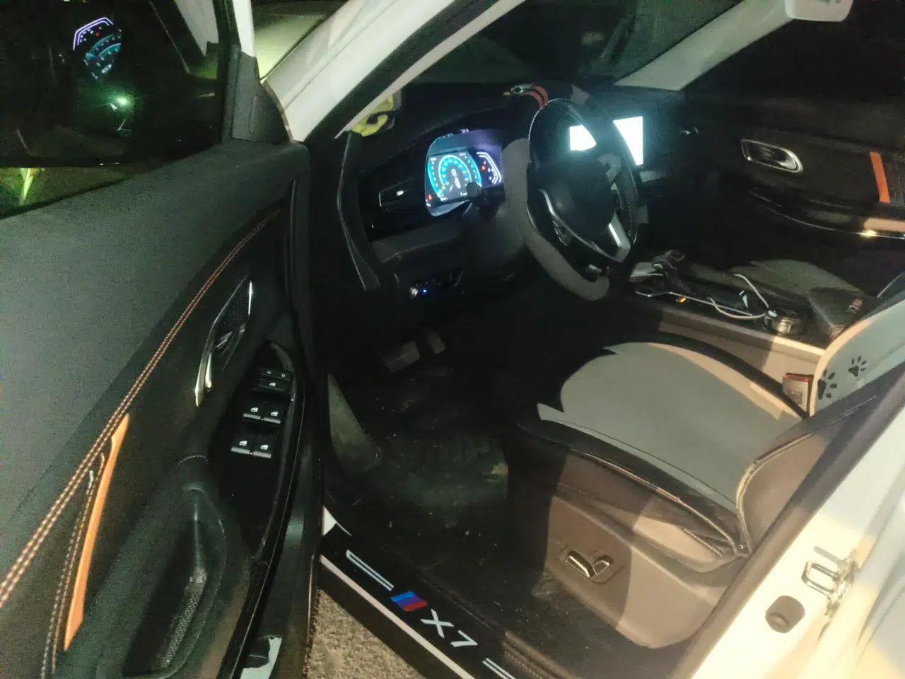 CHANGAN OSHAN X7 PLUS 2022 1.5T Blue Whale Edition Automatic Prestige 7-Seater — миниатюра 17