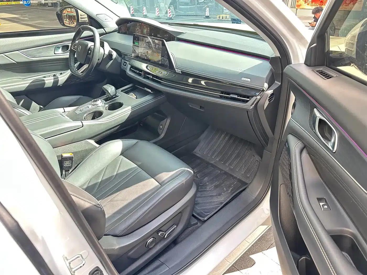 Changan UNI-K 2023 2.0T 2WD Enjoy Edition — миниатюра 16