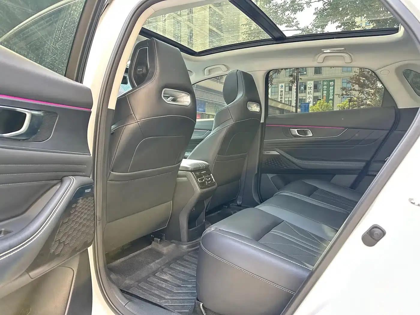 Changan UNI-K 2023 2.0T 2WD Enjoy Edition — миниатюра 9