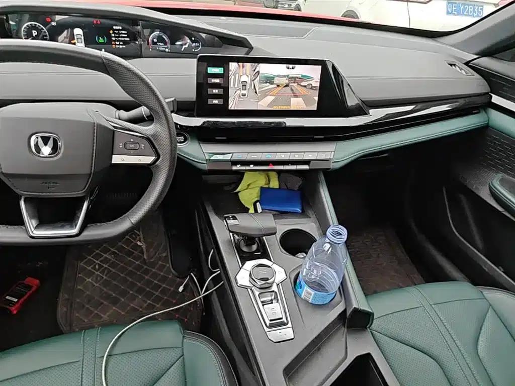 Changan UNI-V Smart Electric iDD 2024 Model Blue Whale Smart Electric iDD 136km Smart Cool Edition — миниатюра 13