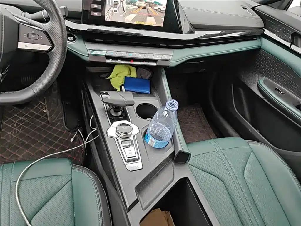Changan UNI-V Smart Electric iDD 2024 Model Blue Whale Smart Electric iDD 136km Smart Cool Edition — миниатюра 14