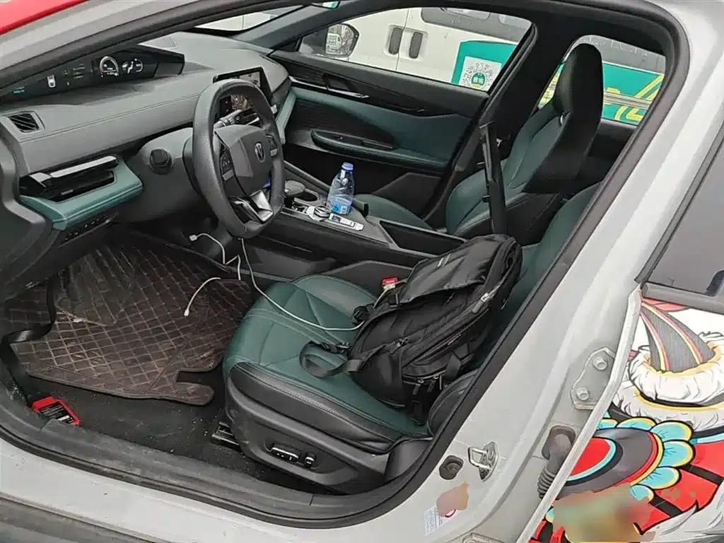 Changan UNI-V Smart Electric iDD 2024 Model Blue Whale Smart Electric iDD 136km Smart Cool Edition — миниатюра 15
