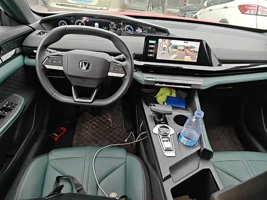 Changan UNI-V Smart Electric iDD 2024 Model Blue Whale Smart Electric iDD 136km Smart Cool Edition — миниатюра 10