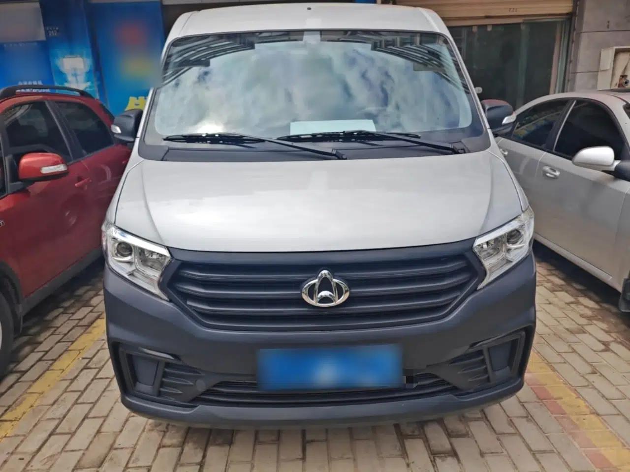 CHANGAN KUAYUE Xing V3 2023 1.5L Gasoline Comfort Model 7-Seater Passenger Vehicle — миниатюра 2
