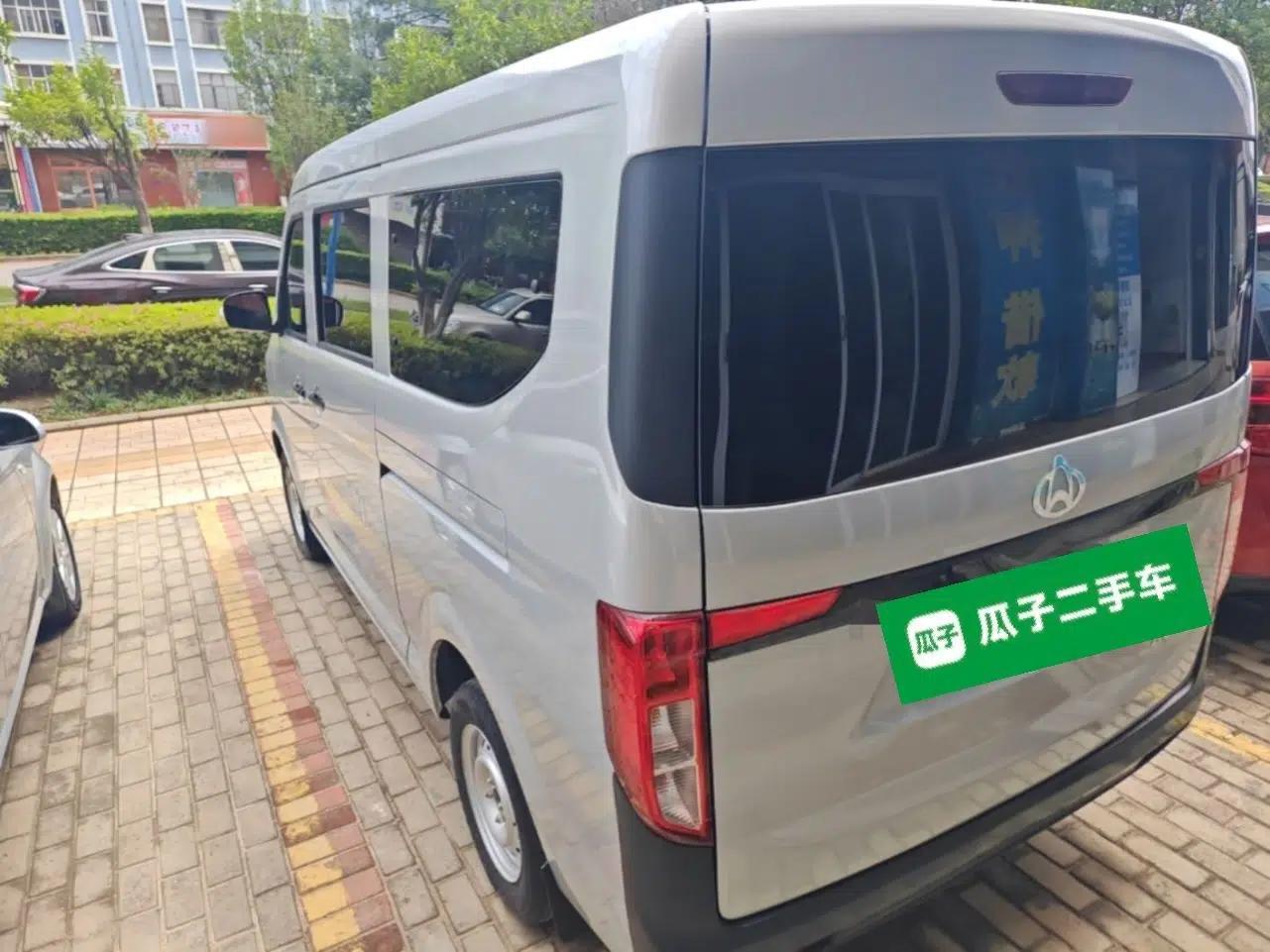 CHANGAN KUAYUE Xing V3 2023 1.5L Gasoline Comfort Model 7-Seater Passenger Vehicle — миниатюра 4