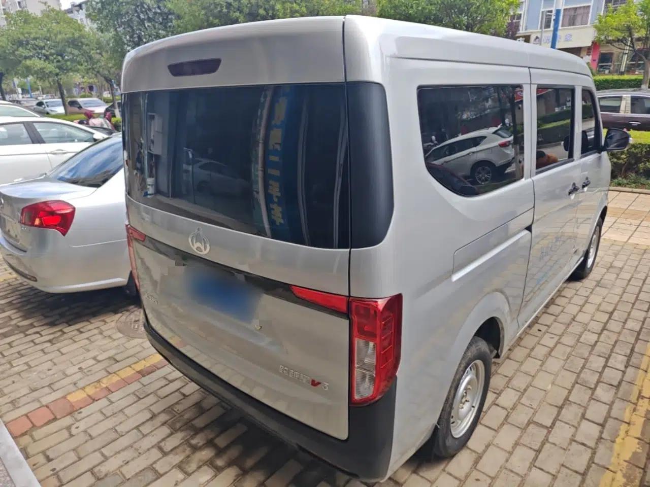 CHANGAN KUAYUE Xing V3 2023 1.5L Gasoline Comfort Model 7-Seater Passenger Vehicle — миниатюра 6